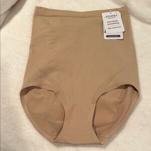 Jockey moderate support shape wear